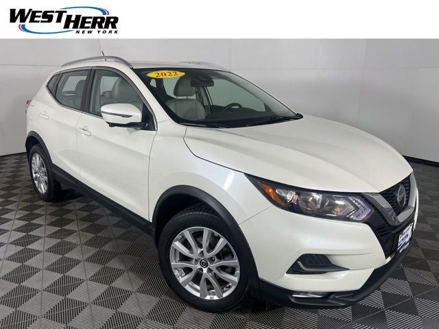 2022 Nissan Rogue Sport SV