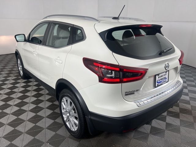 2022 Nissan Rogue Sport SV