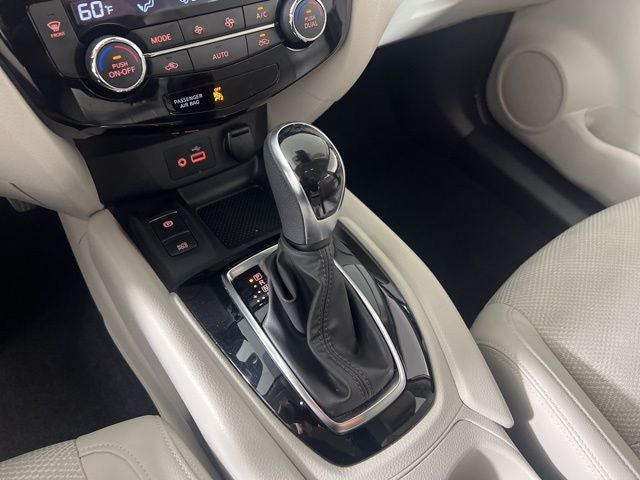 2022 Nissan Rogue Sport SV