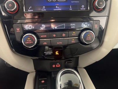 2022 Nissan Rogue Sport SV