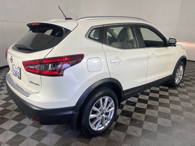 2022 Nissan Rogue Sport SV
