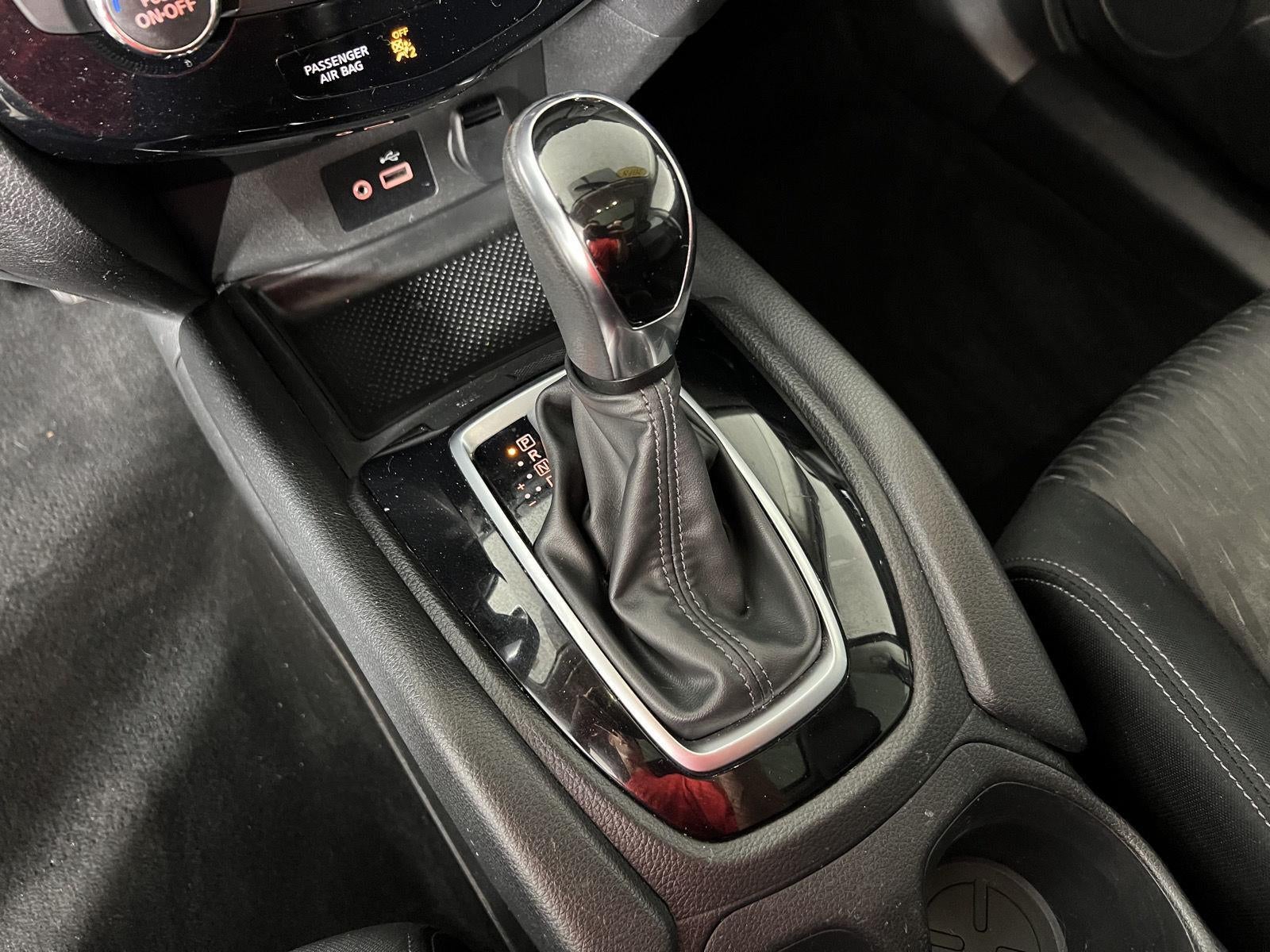 2018 Nissan Rogue Base