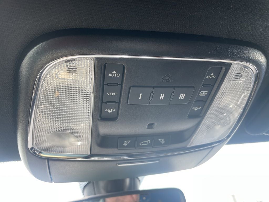 2020 Jeep Grand Cherokee Overland