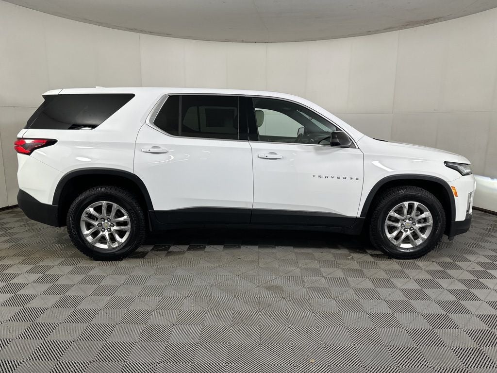 2022 Chevrolet Traverse LS