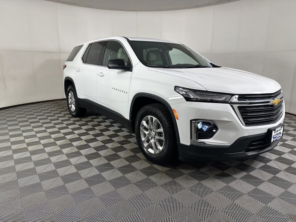 2022 Chevrolet Traverse LS
