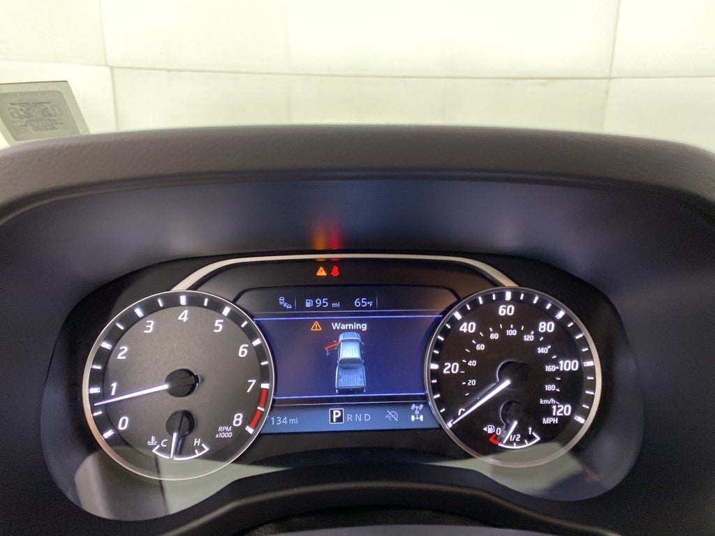 2025 Nissan Frontier SV