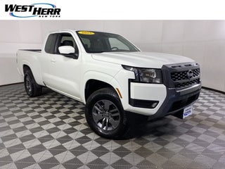 2025 Nissan Frontier SV