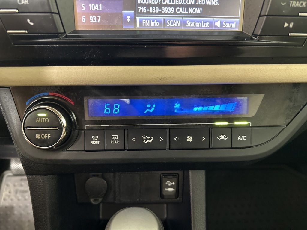 2015 Toyota Corolla LE