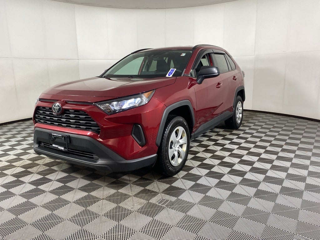 2020 Toyota RAV4 LE