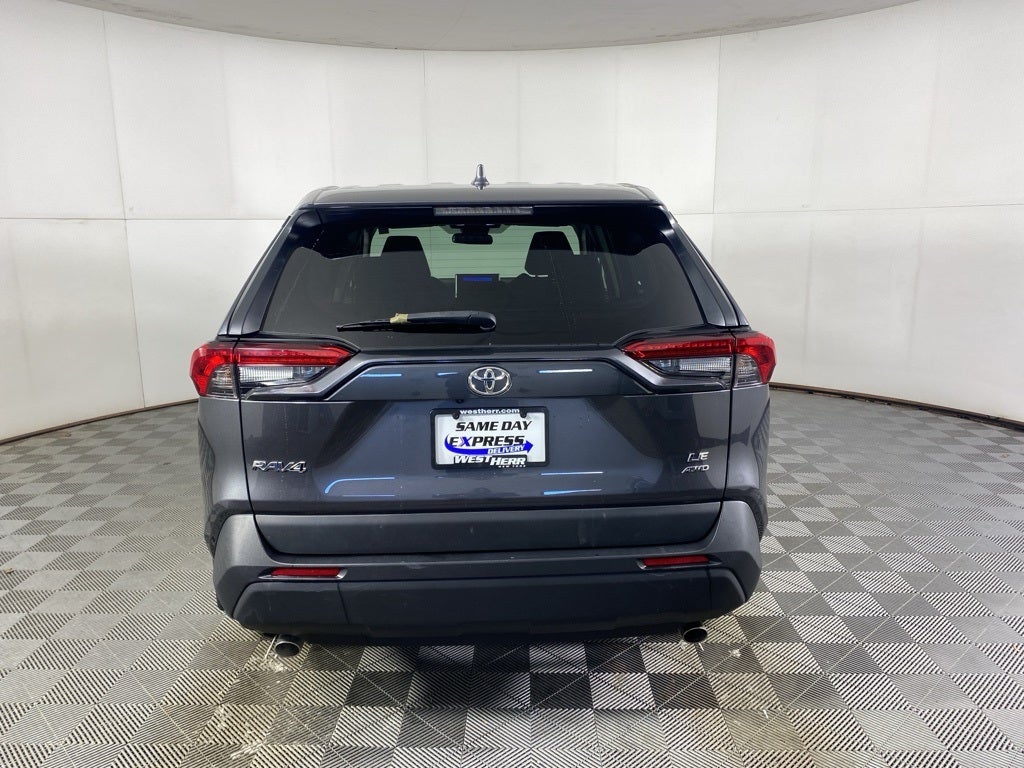2023 Toyota RAV4 LE