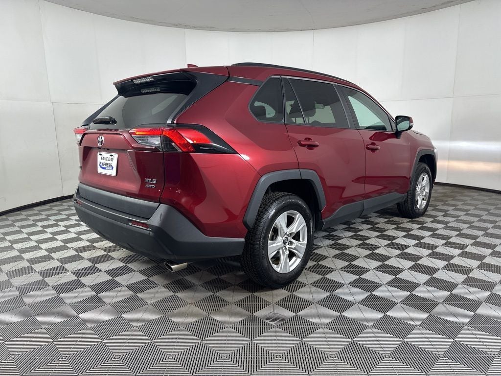 2020 Toyota RAV4 XLE