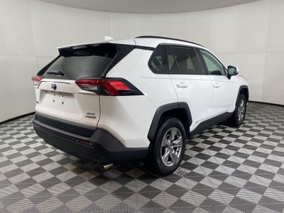 2022 Toyota RAV4 Hybrid XLE