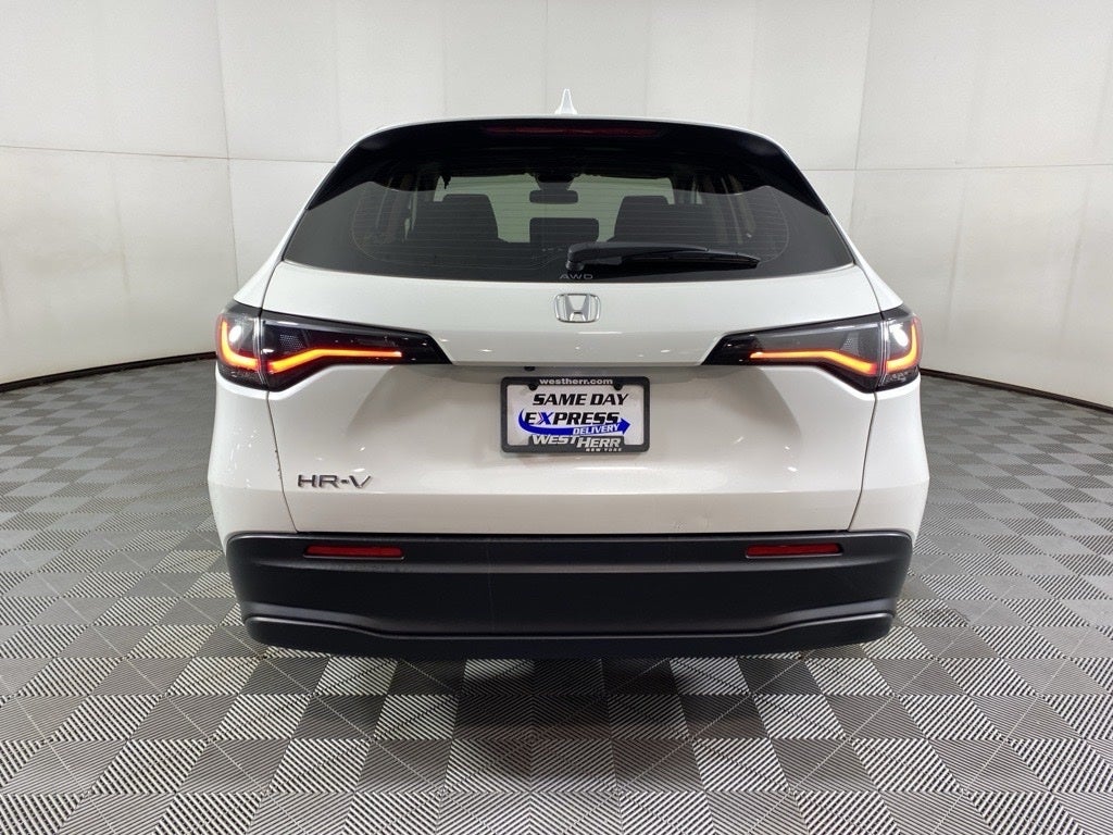 2023 Honda HR-V LX