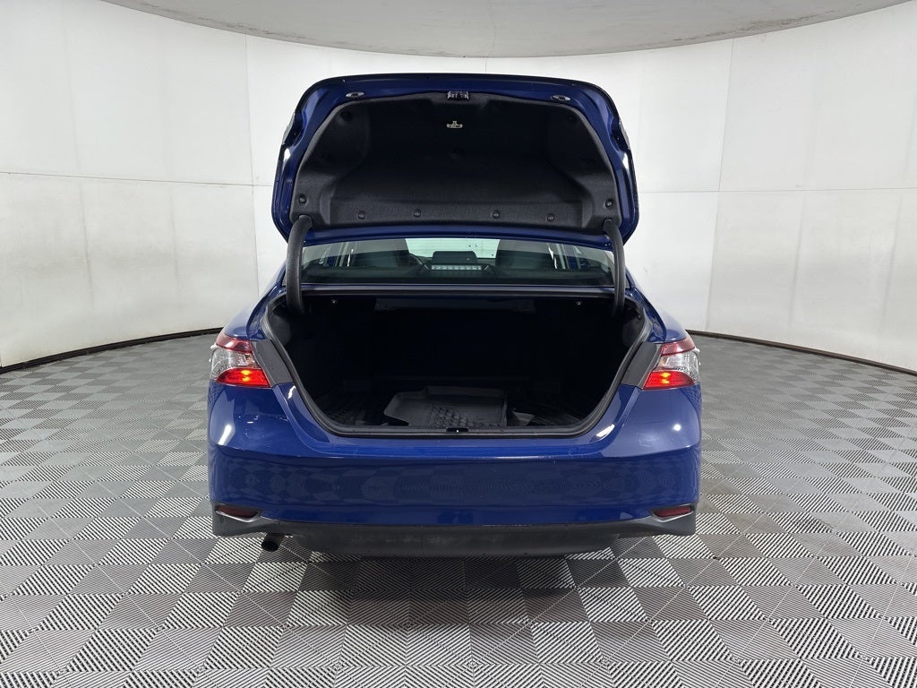 2023 Toyota Camry Hybrid LE