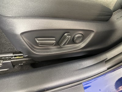 2023 Toyota Camry Hybrid LE