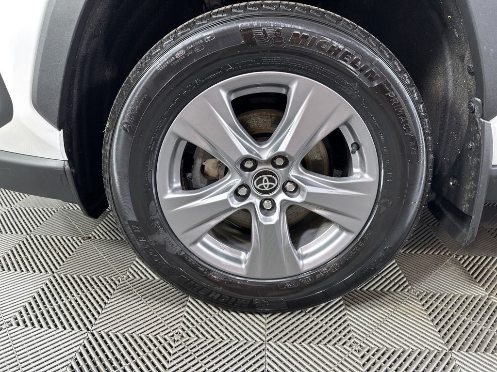 2023 Toyota RAV4 Hybrid XLE