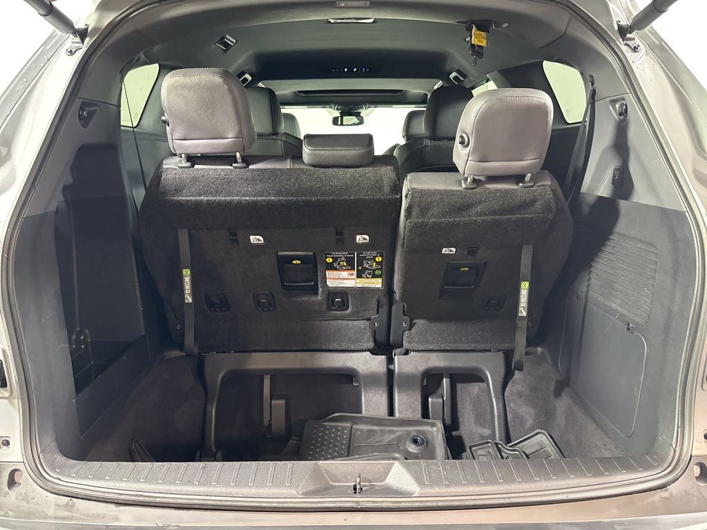2024 Toyota Sienna Woodland Edition