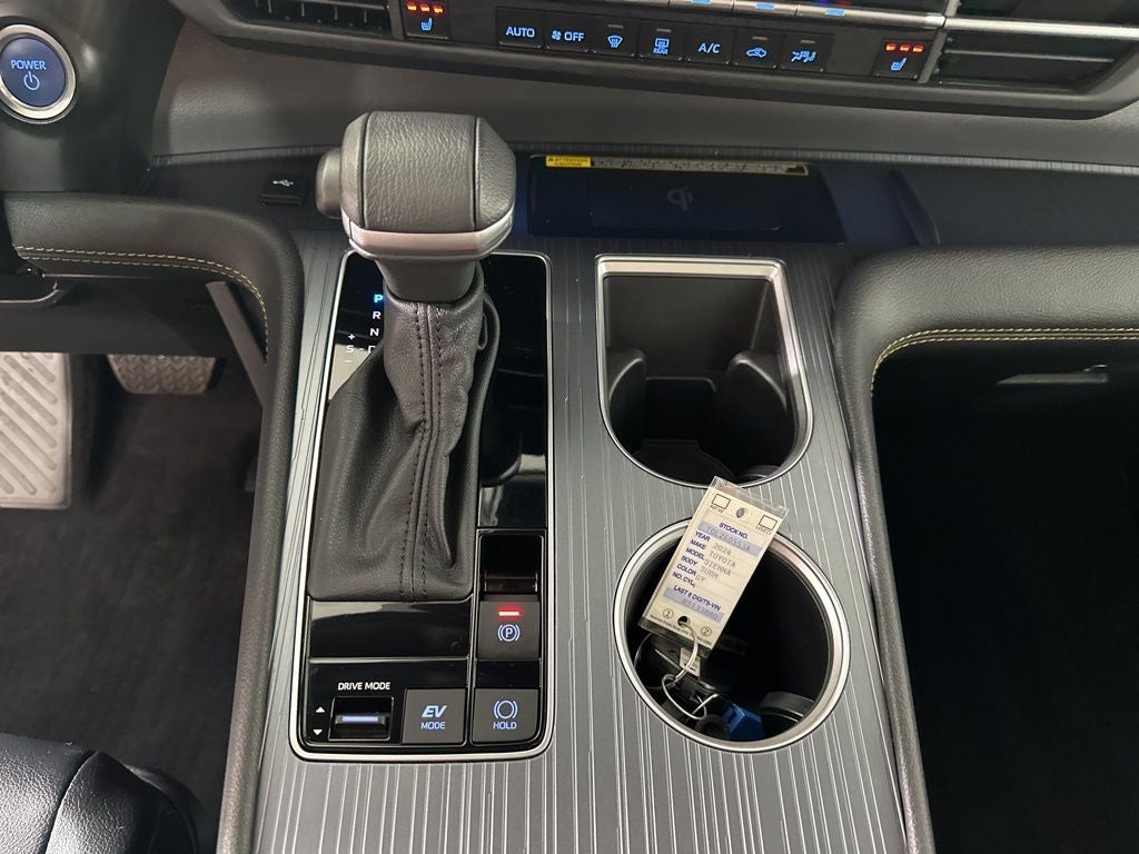 2024 Toyota Sienna Woodland Edition