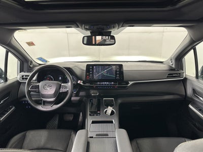 2024 Toyota Sienna Woodland Edition