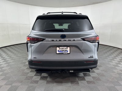 2024 Toyota Sienna Woodland Edition