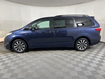2018 Toyota Sienna XLE 7 Passenger