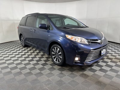 2018 Toyota Sienna XLE 7 Passenger