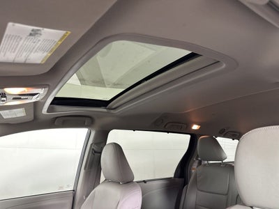 2018 Toyota Sienna XLE 7 Passenger