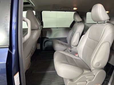 2018 Toyota Sienna XLE 7 Passenger