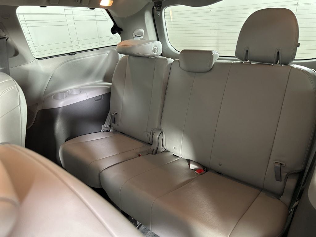 2018 Toyota Sienna XLE 7 Passenger