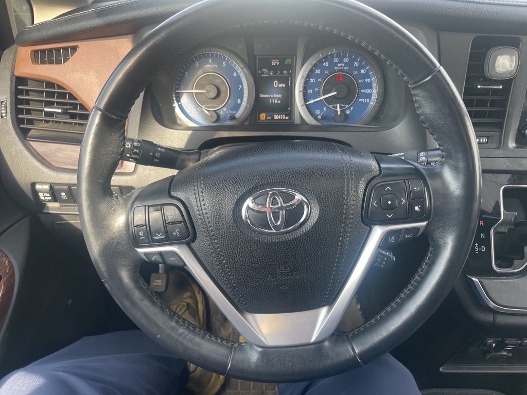 2018 Toyota Sienna XLE Premium 7 Passenger