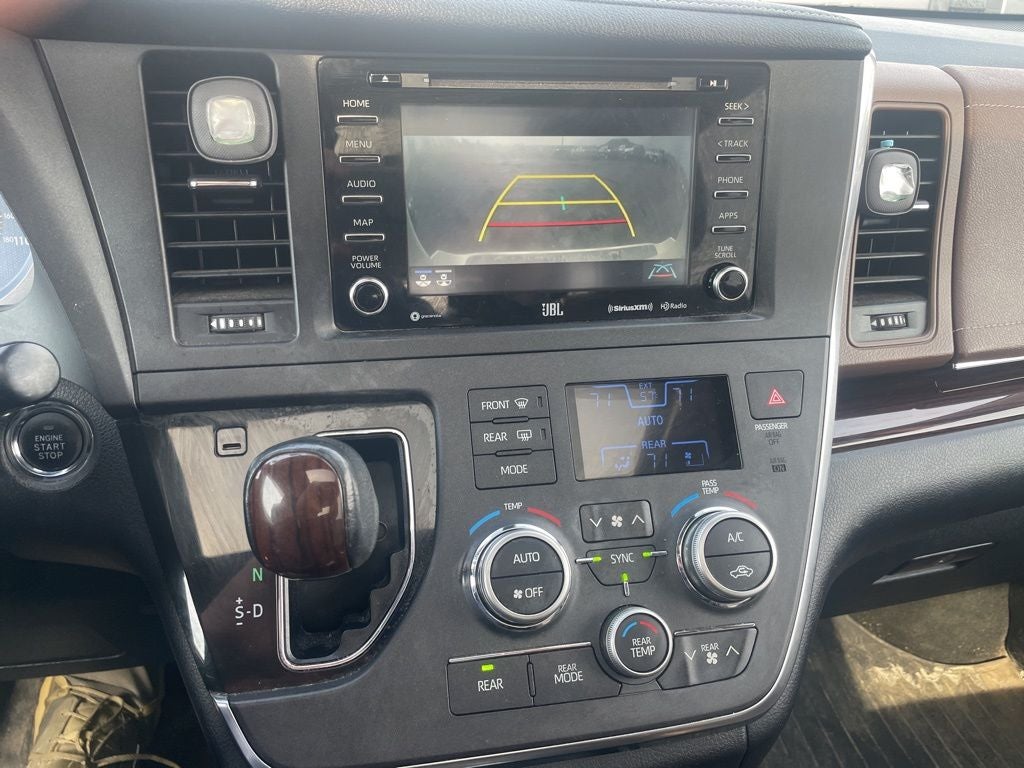 2018 Toyota Sienna XLE Premium 7 Passenger