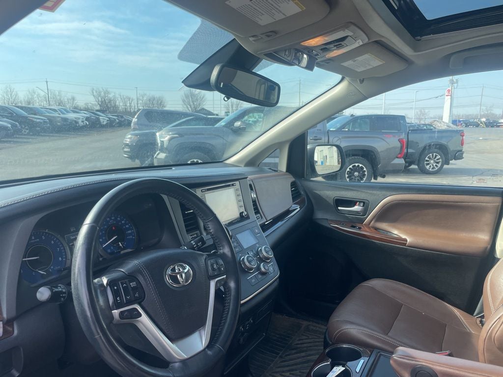 2018 Toyota Sienna XLE Premium 7 Passenger
