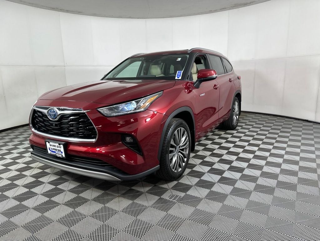 2021 Toyota Highlander Hybrid Platinum