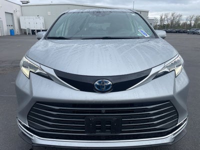 2023 Toyota Sienna Platinum 7 Passenger