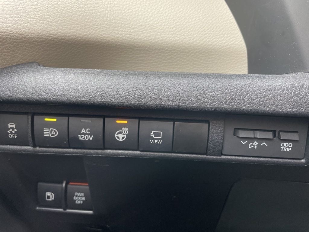 2023 Toyota Sienna Platinum 7 Passenger