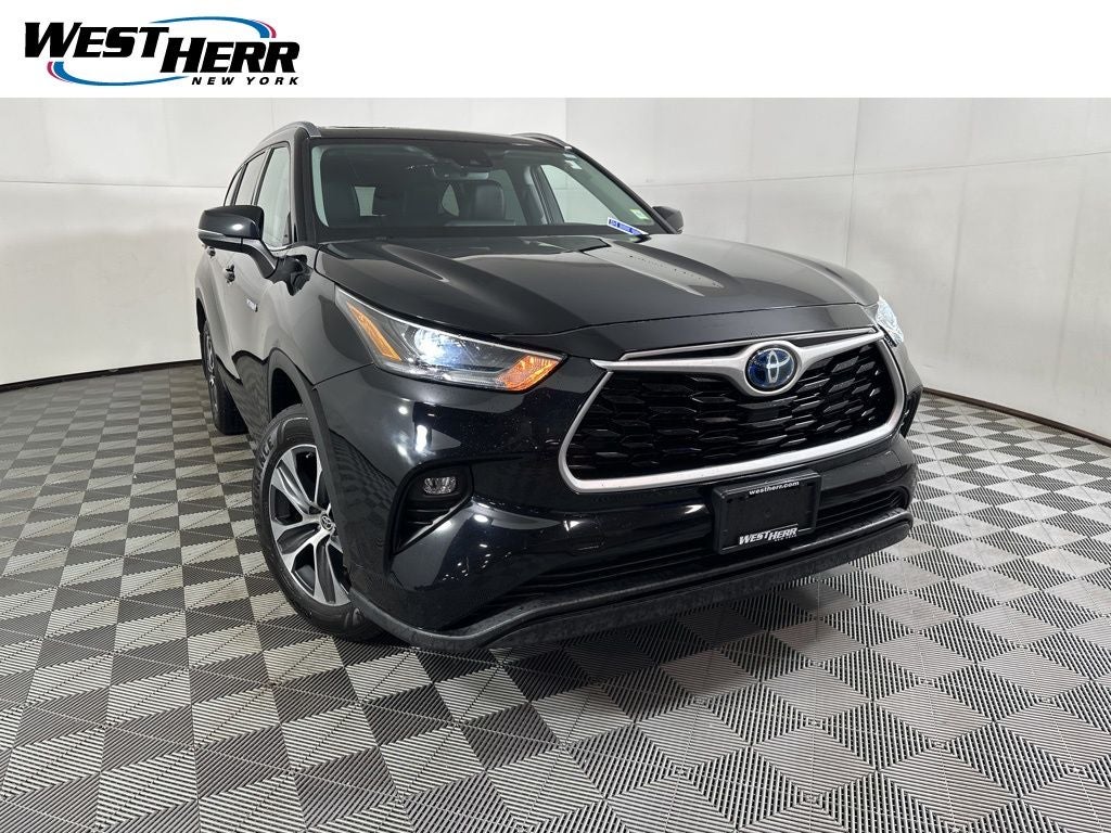 2021 Toyota Highlander Hybrid XLE