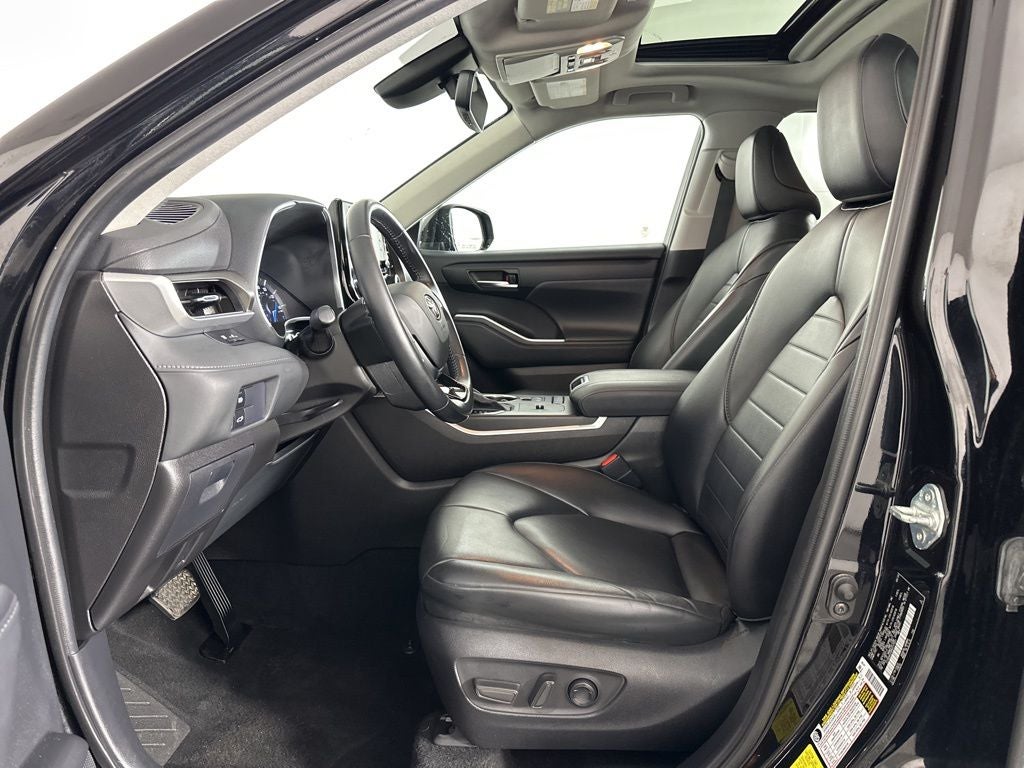 2021 Toyota Highlander Hybrid XLE