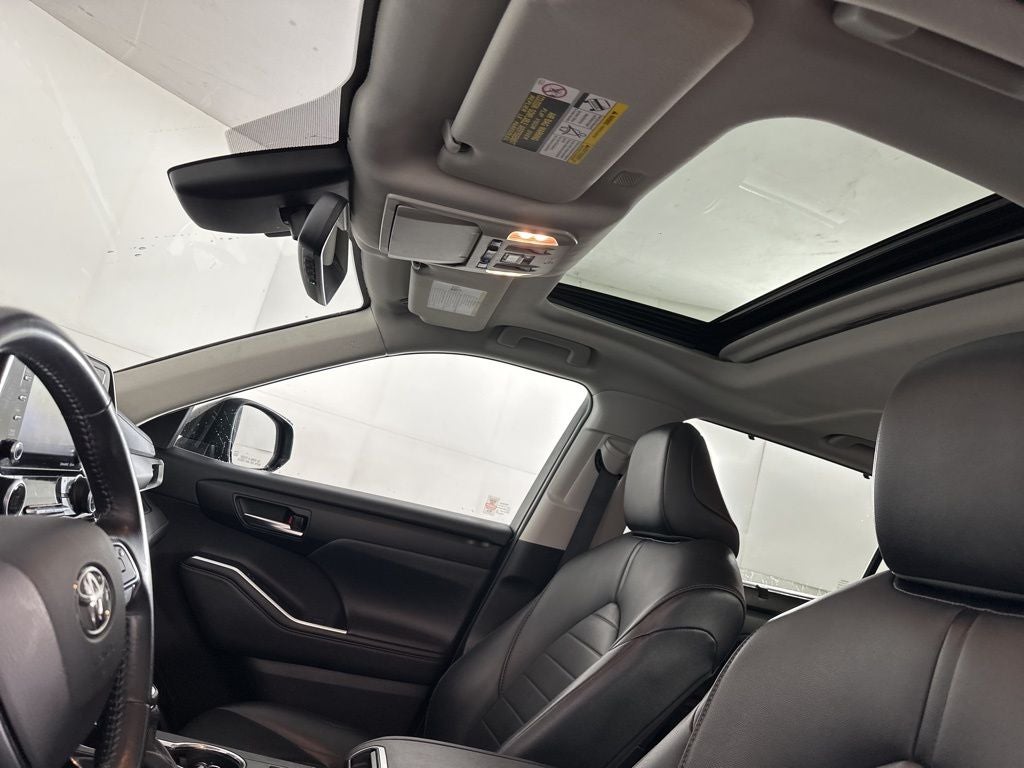2021 Toyota Highlander Hybrid XLE