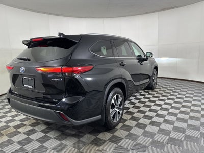 2021 Toyota Highlander Hybrid XLE