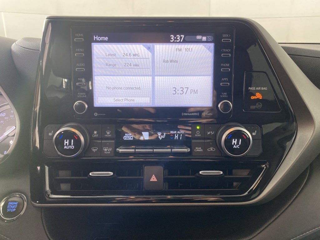 2022 Toyota Highlander XLE