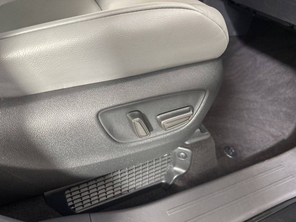 2023 Toyota Sienna XLE 7 Passenger