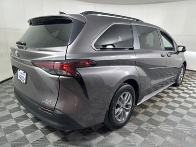 2023 Toyota Sienna XLE 7 Passenger