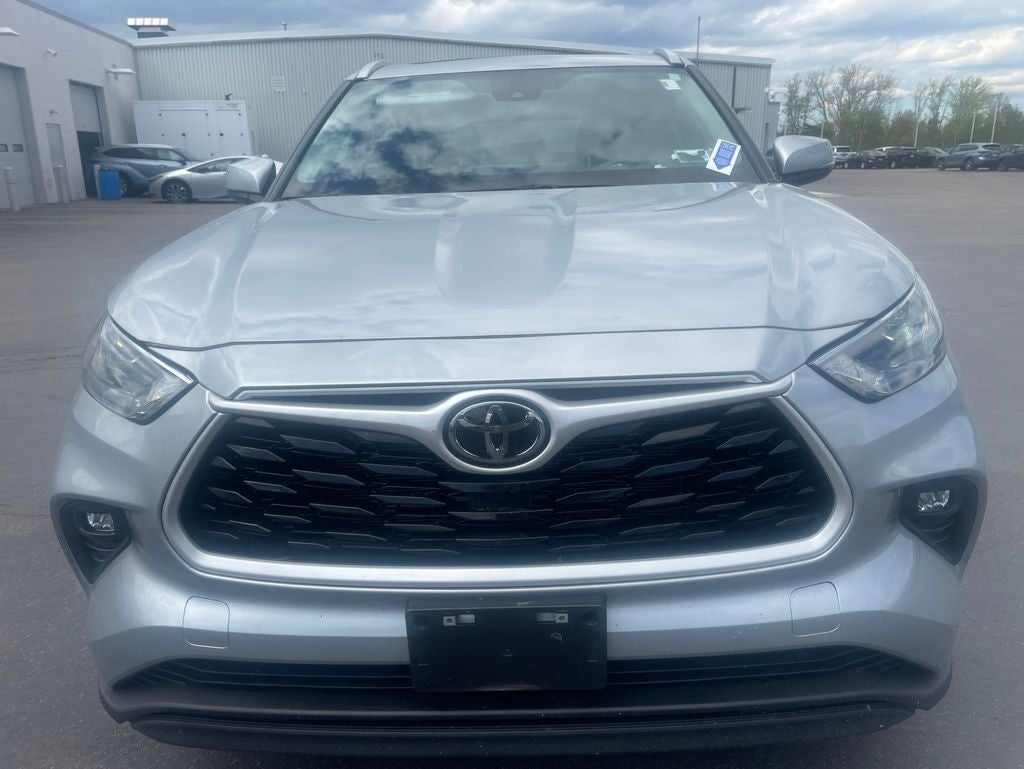2025 Toyota Highlander Hybrid XLE