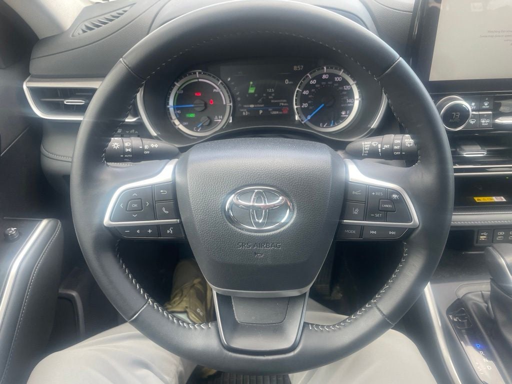 2025 Toyota Highlander Hybrid XLE