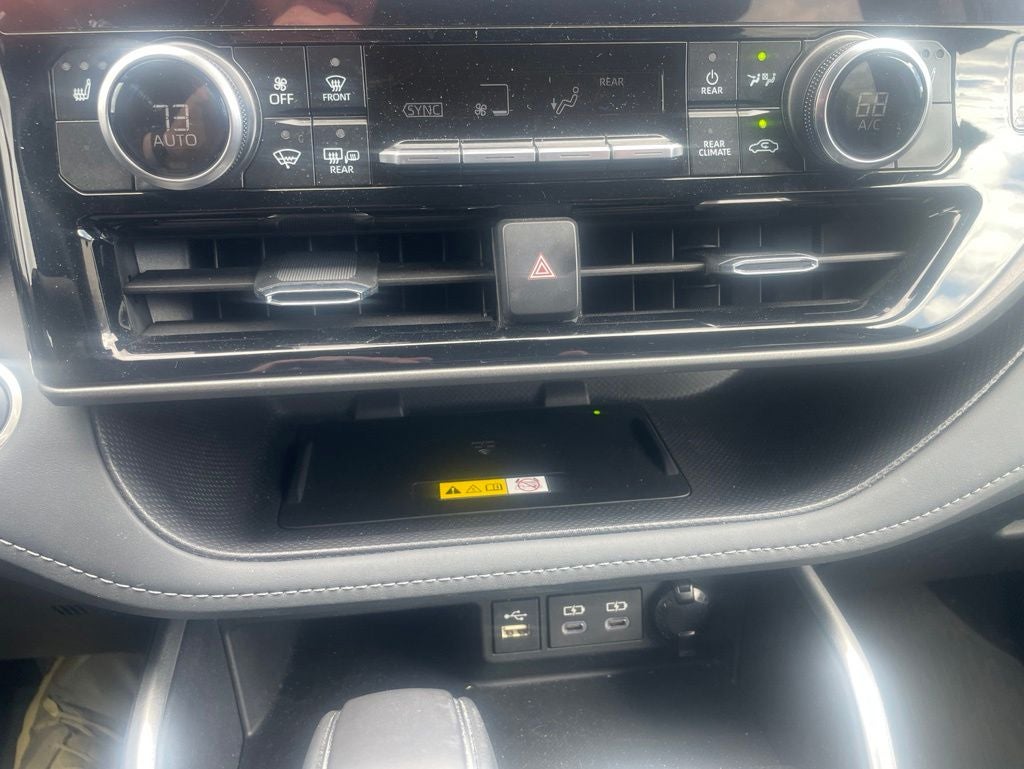 2025 Toyota Highlander Hybrid XLE