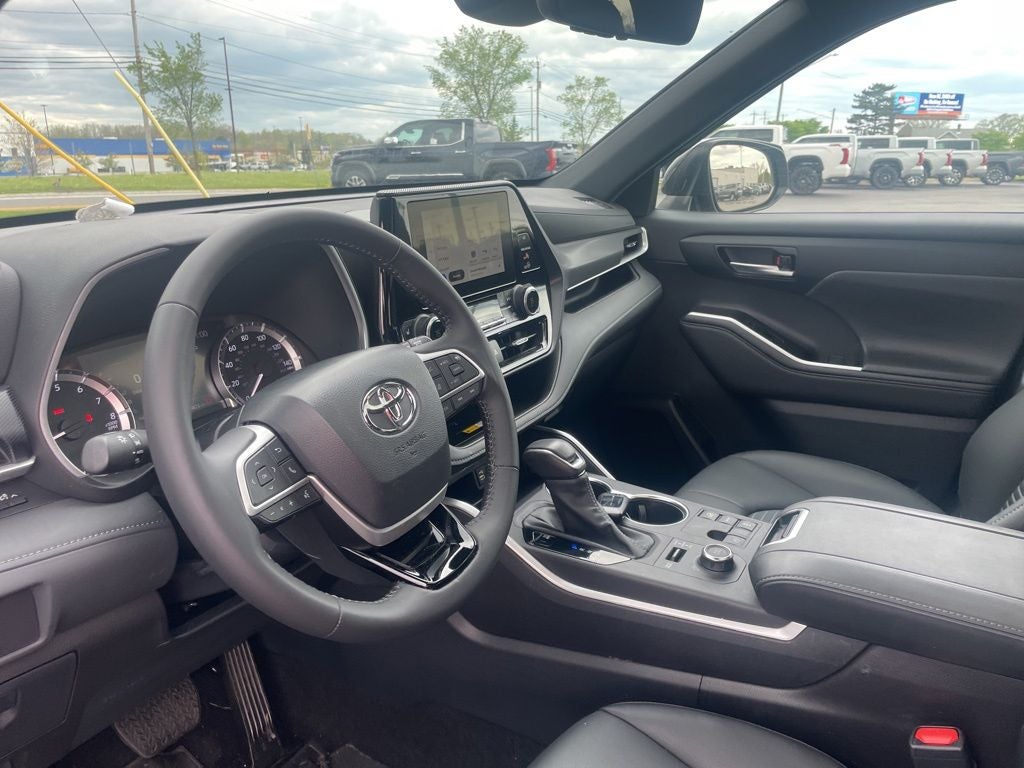 2024 Toyota Highlander XSE