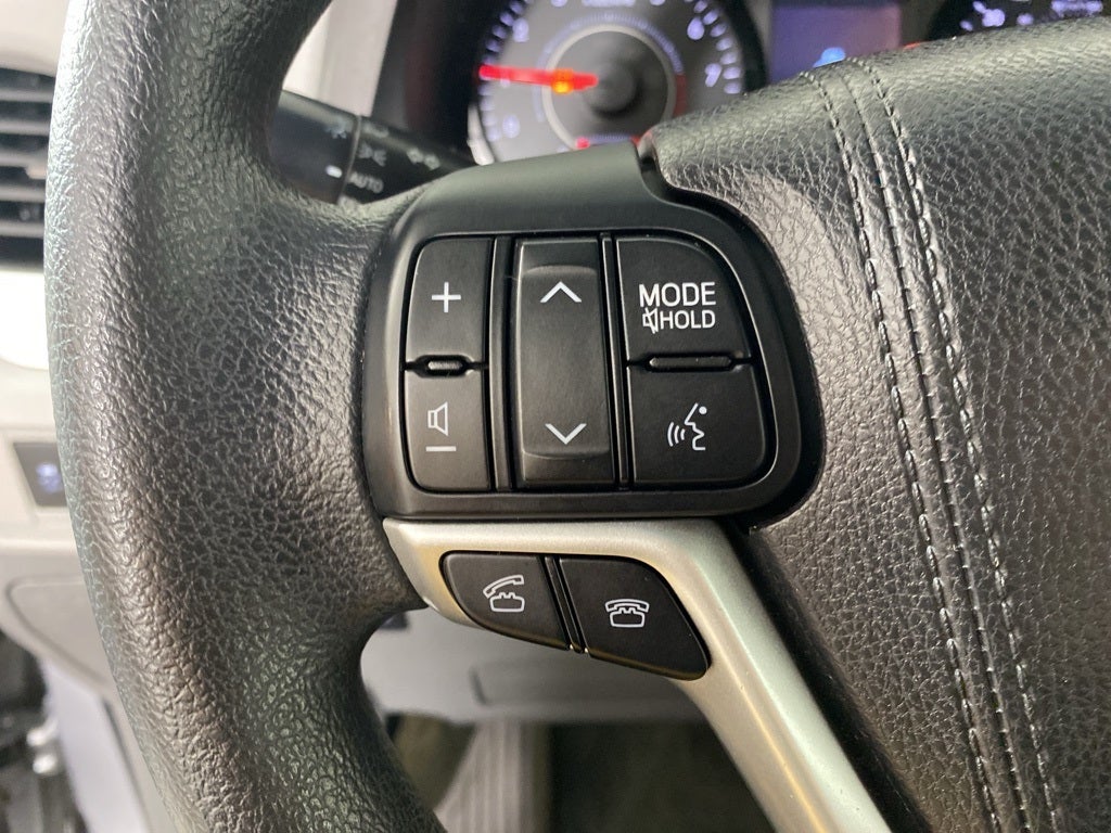 2017 Toyota Sienna LE 7 Passenger
