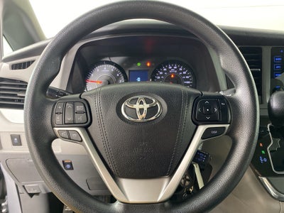 2017 Toyota Sienna LE 7 Passenger
