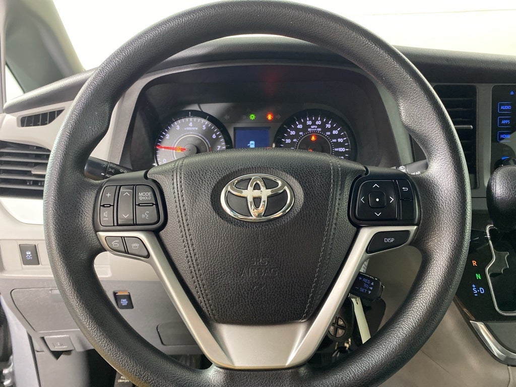 2017 Toyota Sienna LE 7 Passenger