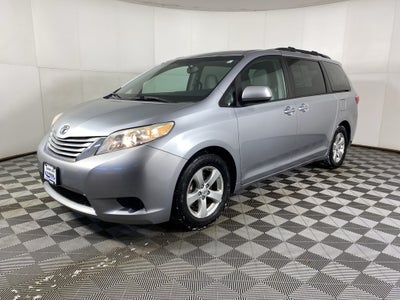 2017 Toyota Sienna LE 7 Passenger